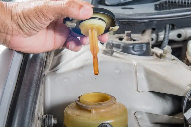 power steering, tips, oli power steering, Perawatan, Servis Power Steering Jangan Tunggu sampai Rusak Parah