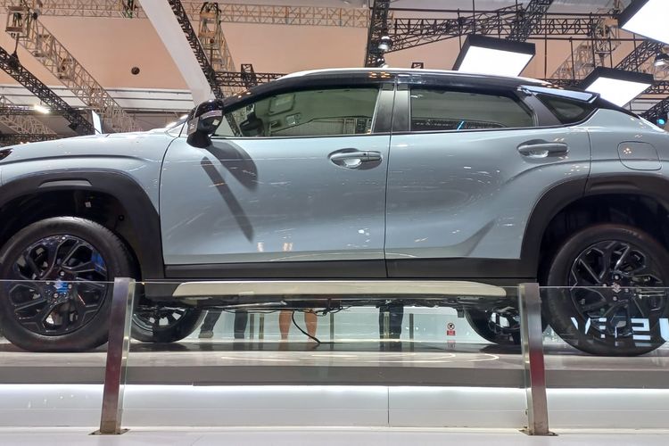 Suzuki, Suzuki Indomobil Sales, suzuki fronx, Fronx, Harga Suzuki Fronx, suzuki fronx harga, Suzuki Fronx 2025, desain Suzuki Fronx, varian Suzuki Fronx Indonesia, Update Harga Suzuki Fronx: Langsung Jadi Hybrid Terlaris