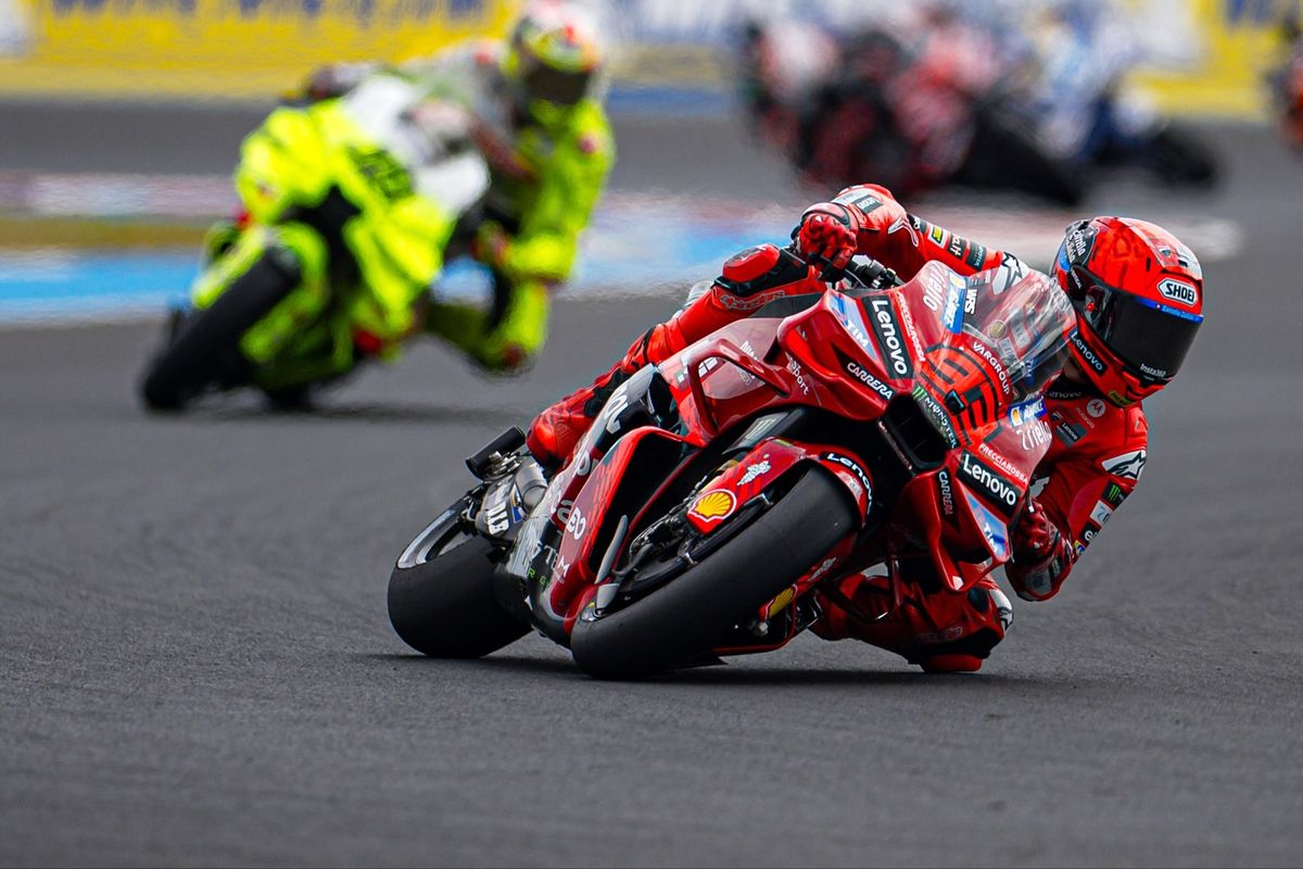 MotoGP, Marc Marquez, alex marquez, Hasil MotoGP, Pedro Acosta, motogp 2025, motogp hungaria 2025, sirkuit balaton park, hasil MotoGP Hungaria 2025, juara MotoGP Hungaria 2025, Hasil MotoGP Hungaria 2025: Marc Marquez Tak Terkalahkan