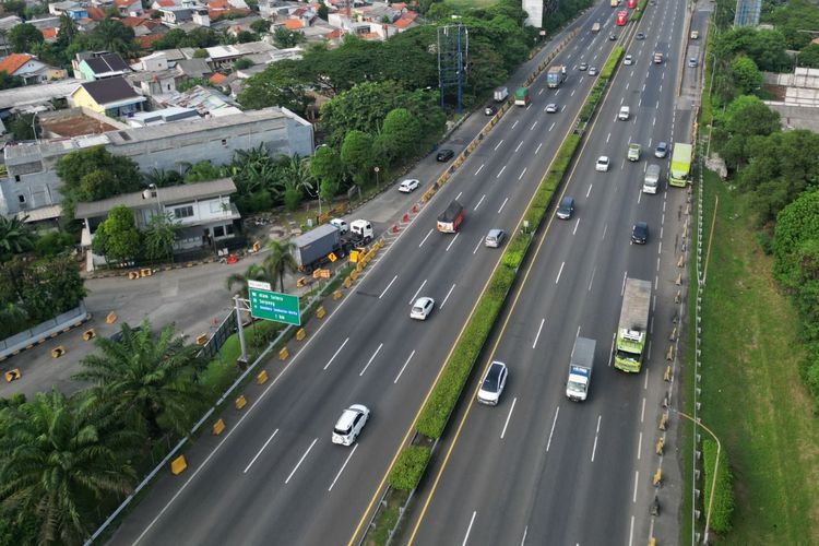 maulid nabi, Lalu lintas, kendaraan, pembatasan truk, truk, ODOL, Jalan Tol, libur panjang, Operasional, Jadwal Pembatasan Truk Saat Libur Panjang Maulid Nabi 2025