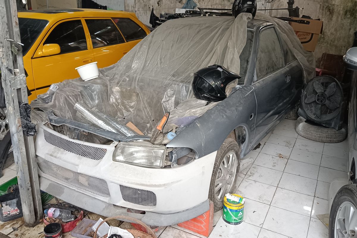 perbaikan bodi mobil, Bengkel body repair, warna mobil belang, tips cat mobil, Mengatasi Masalah Bodi Mobil Belang dengan Mudah