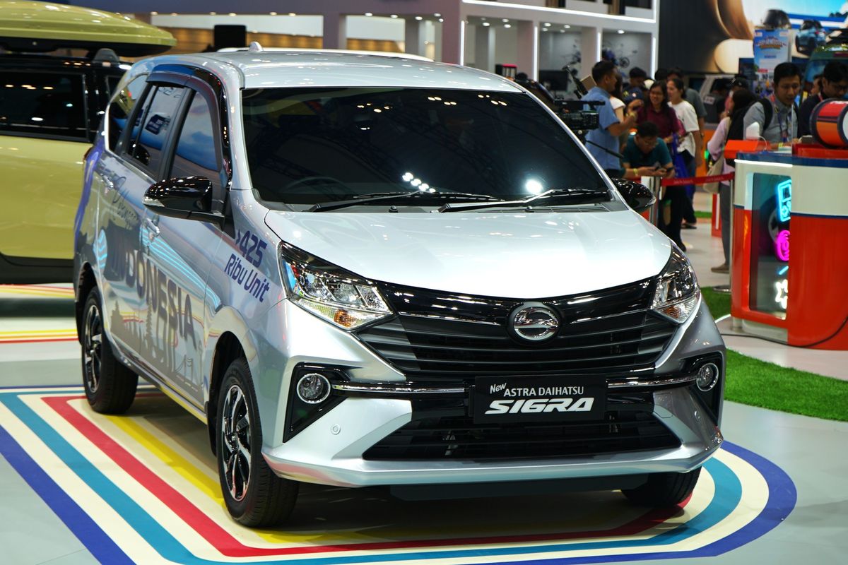 penjualan, Daihatsu, Surabaya, Jawa Timur, GIIAS Surabaya, Gran Max, Rocky Hybrid, Gran Max, Sigra, dan Ayla Dominasi Penjualan Daihatsu di Jawa Timur
