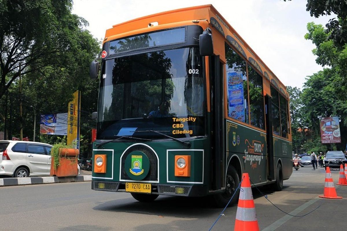 Transportasi umum, Bus Tayo, penumpang bus, naik bus, Harga Tiket Bus, Bus Tayo Kota Tangerang Tidak Terima Pembayaran Tunai