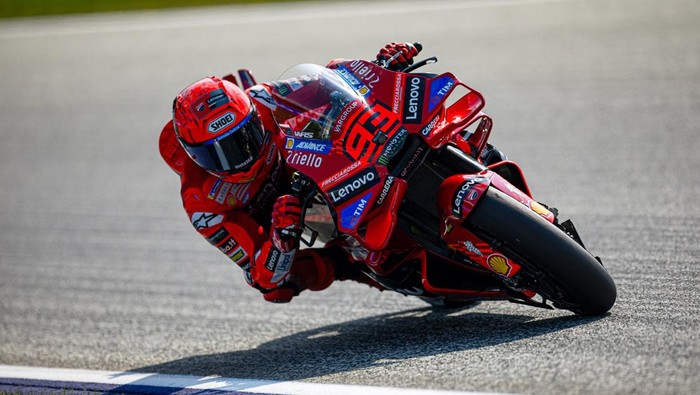 Array,Hasil MotoGP Hungaria 2025: Marc Marquez Sapu Bersih Kemenangan!