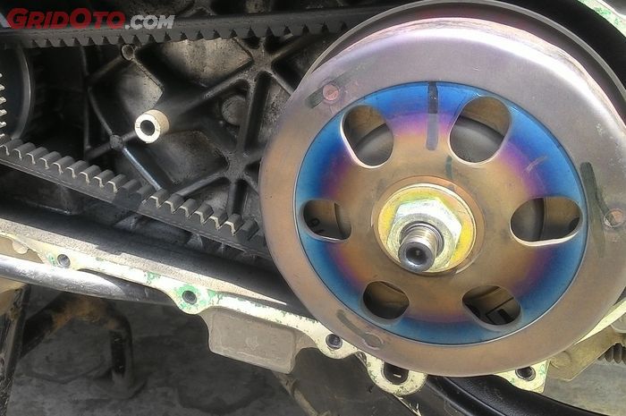 motor matic, mangkok kampas ganda, kampas ganda motor matic, mangkok kampas ganda motor matic, ciri mangkok kampas ganda aus, ciri mangkok kampas ganda motor matic aus, Begini Kondisi Mangkok Kampas Ganda Motor Matic Yang Wajib Ganti Baru