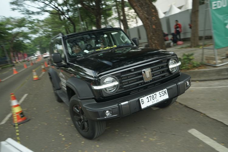 Mitsubishi Pajero Sport, GWM Tank 300 Diesel, SUV ladder-frame, performa off-road, Perbandingan GWM Tank 300 Diesel dan Pajero Sport; Adu Spesifikasi!