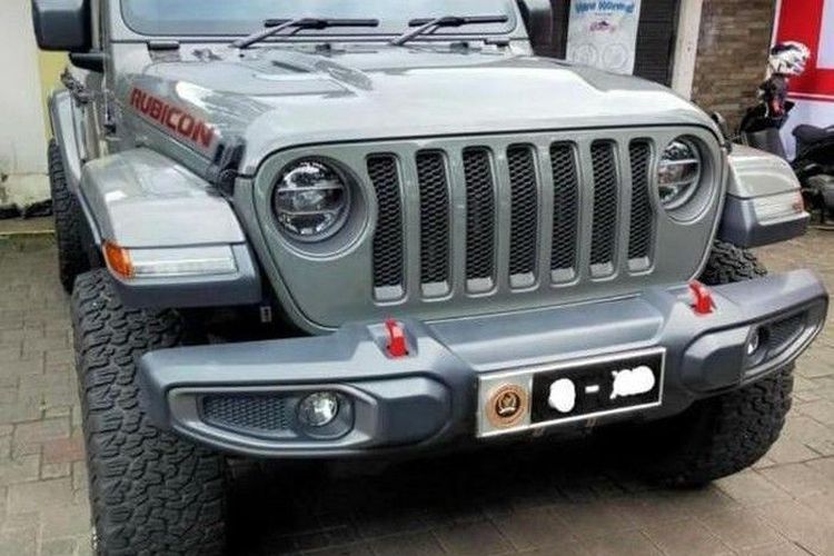 anggota dpr, pelat nomor kendaraan, plat nomor khusus, pelat nomor khusus anggota DPR, Sudah Bergaji Besar, Anggota DPR Masih Dapat Privilege Pelat Khusus