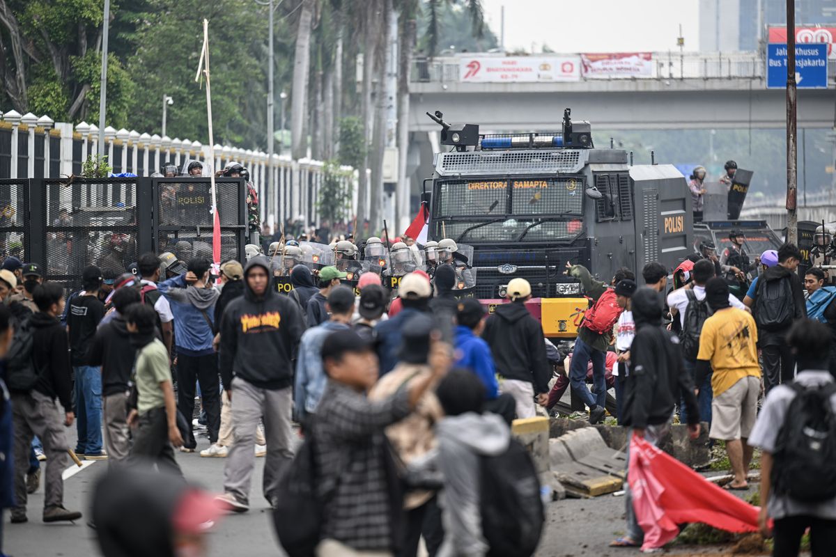 Gedung DPR, demo buruh, pengalihan lalu lintas, aksi buruh, rekayasa lalu lintas, Ada Aksi Buruh di Depan Gedung DPR, Hindari Ruas Jalan Ini