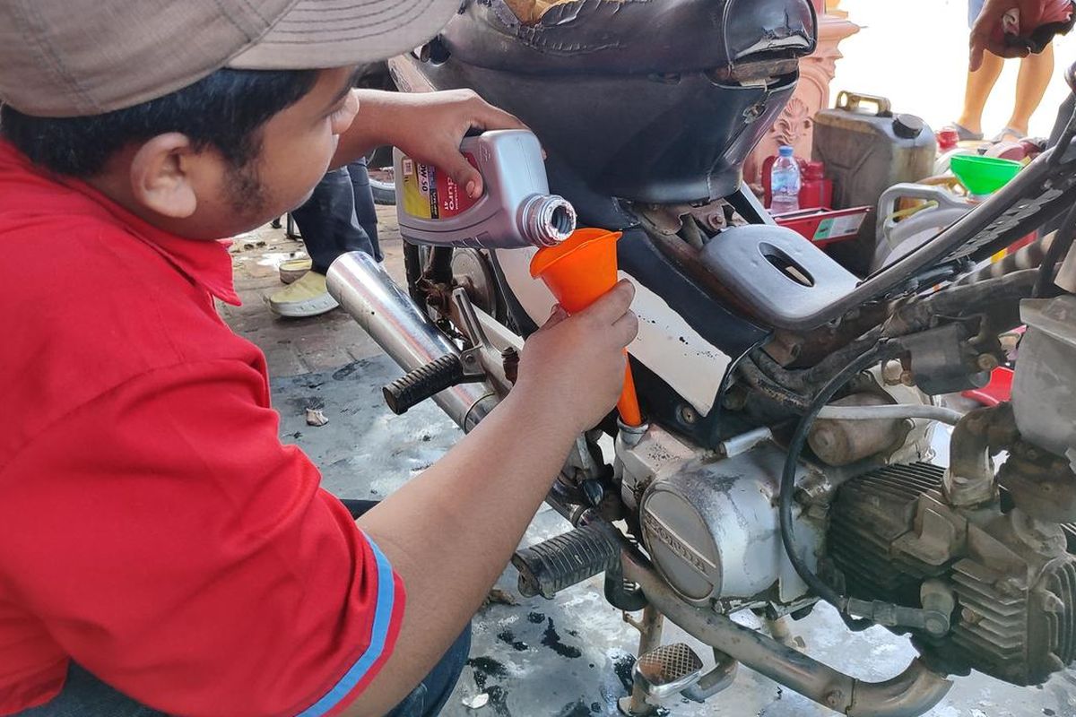 suara, kerusakan, ganti oli, mesin, motor, Ketahui 5 Ciri Oli Motor Sudah Wajib Diganti