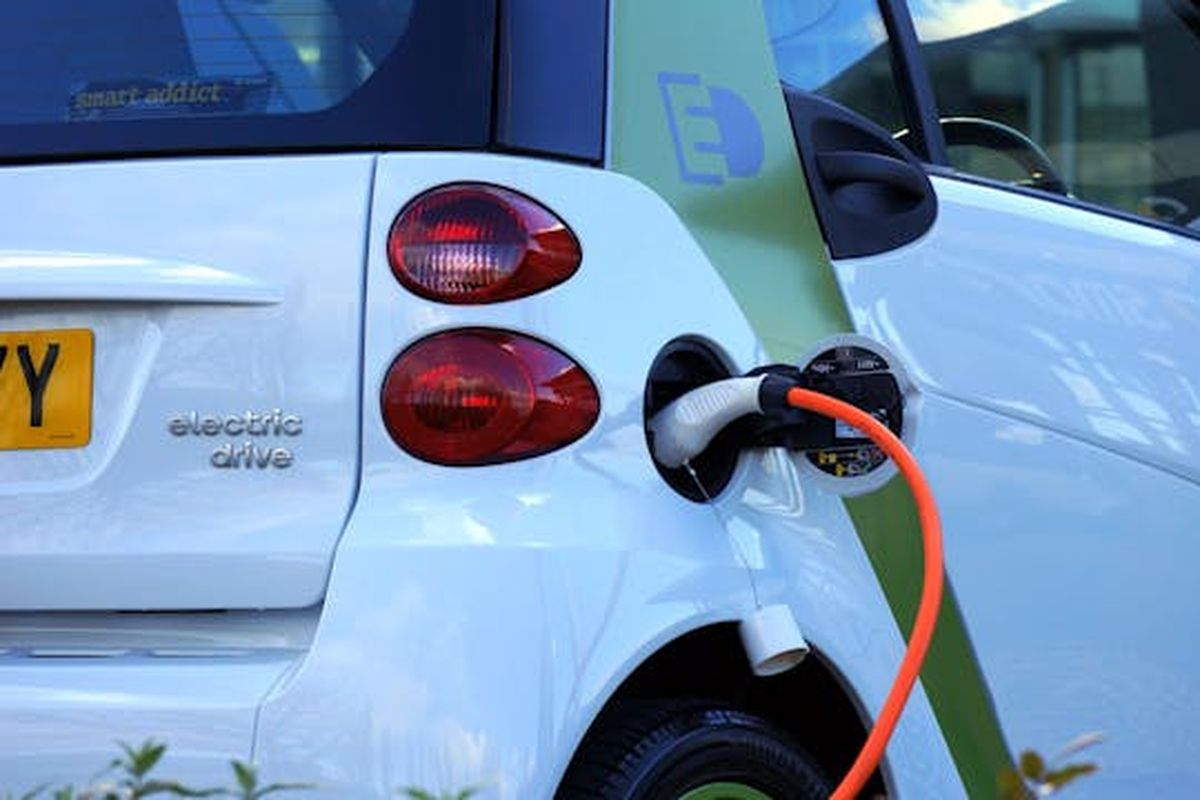 otomotif, Kemenperin, industri otomotif, kendaraan listrik, elektrifikasi, Impor mobil listrik, Insentif Impor Mobil Listrik Kemungkinan Berakhir di Tahun Depan