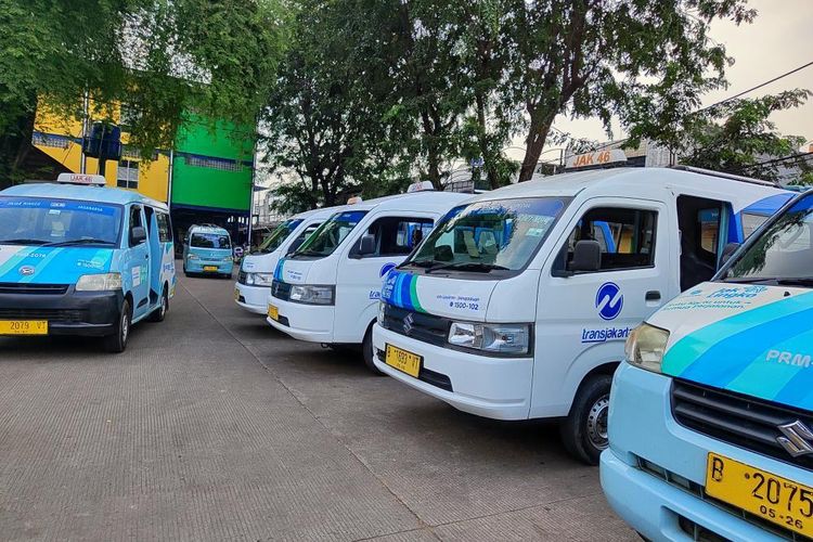 TB Simatupang, Bus Transjakarta, jalan tb simatupang, Transjakarta, Transjakarta Tambah 14 Armada untuk Atasi Macet TB Simatupang