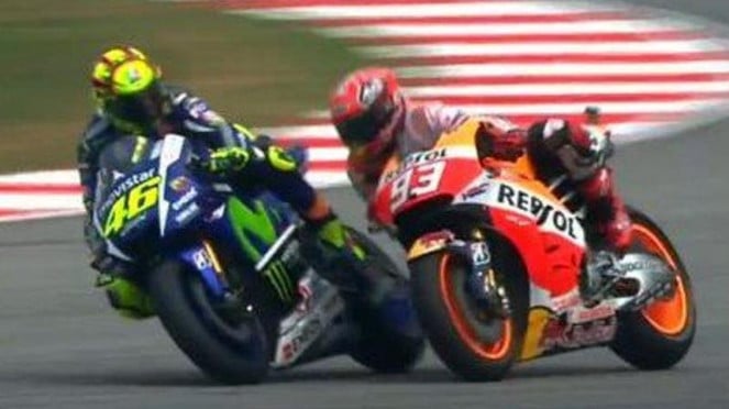 Insiden Valentino Rossi dan Marc Marquez. Insiden Valentino Rossi dan Marc Marquez.