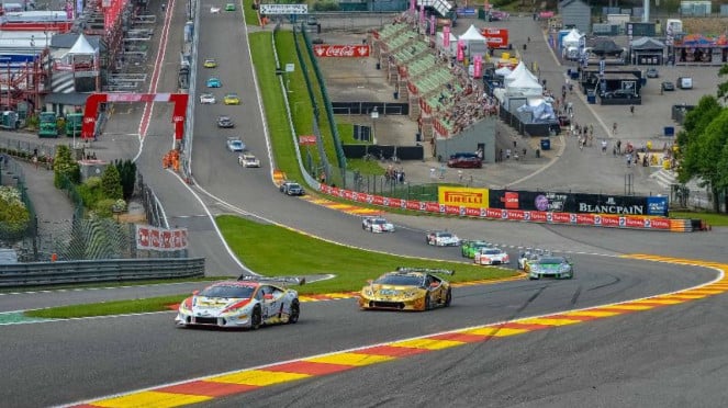 Ajang balap Lamborghini Blancpain Super Trofeo. Ajang balap Lamborghini Blancpain Super Trofeo.