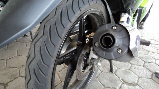 Ilustrasi ban motor