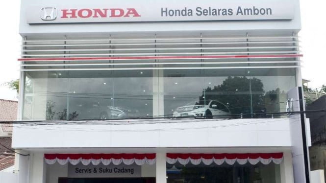 Diler Honda Selaras Ambon.