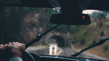 5 Etika Berkendara yang Sering Dilanggar Penumpang, Bisa Bikin Bahaya!