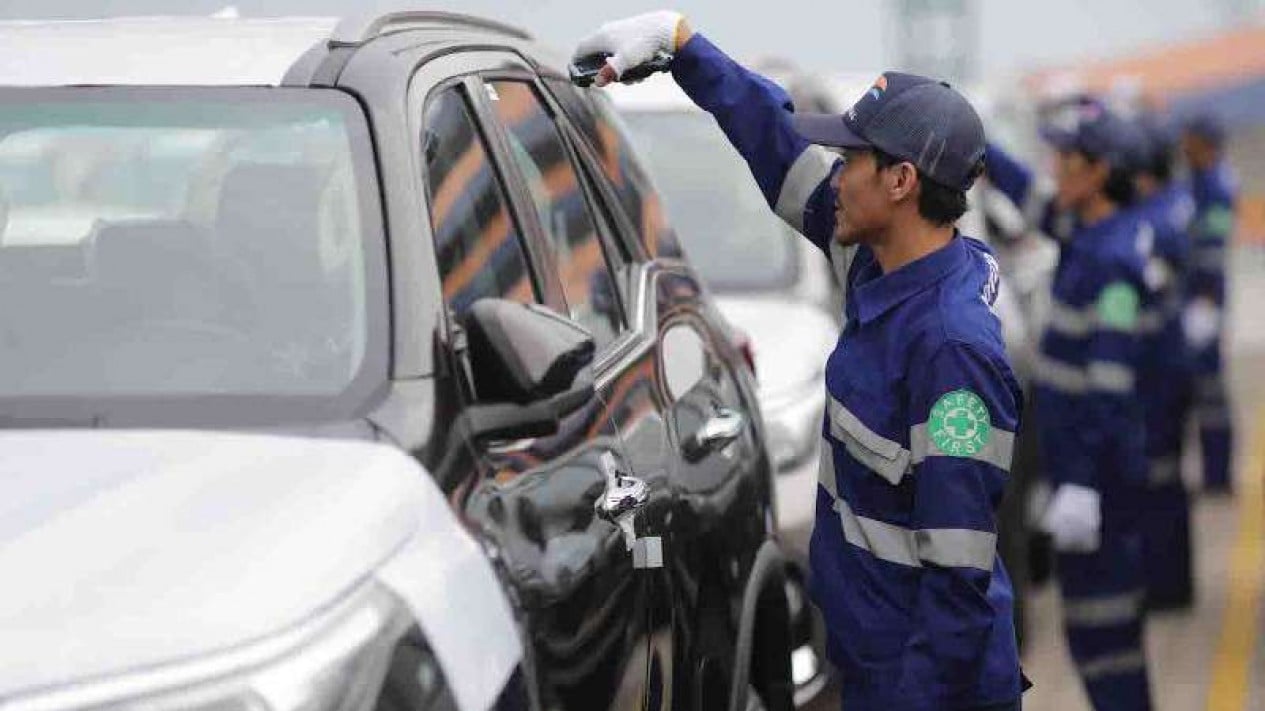 Kejayaan Mobil Buatan Indonesia Kini Dibayangi Konflik Iran-AS