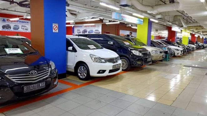 Dealer mobil bekas (ilustrasi). Dealer mobil bekas (ilustrasi).