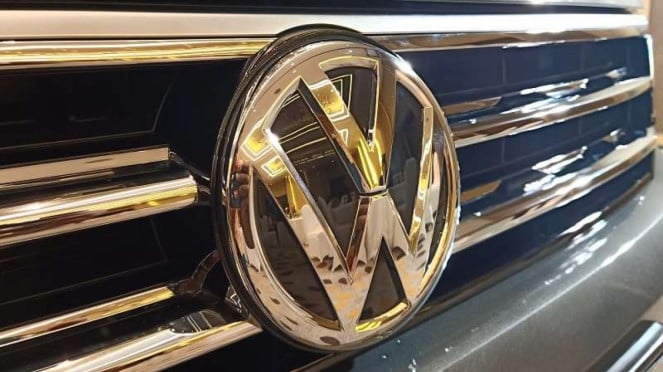 Ilustrasi logo merek mobil Volkswagen Ilustrasi logo merek mobil Volkswagen