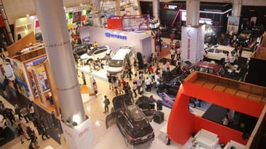 Ilustrasi Pameran otomotif.