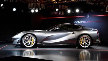 Mobil Supercar Ini Diberhentikan, Ini Alasannya!