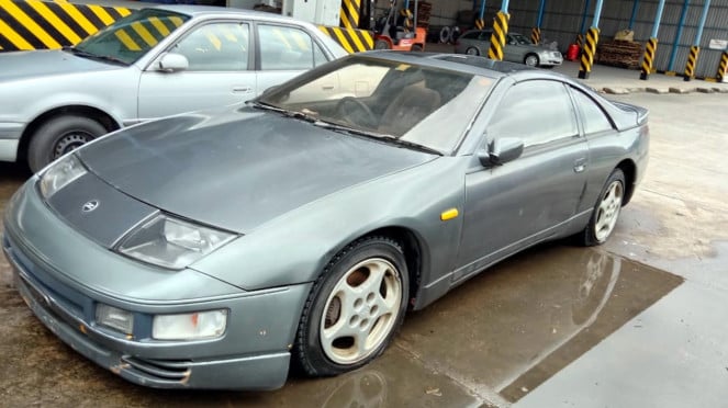 Nissan 300ZX alias Fairlady yang dilelang Bea Cukai. Nissan 300ZX alias Fairlady yang dilelang Bea Cukai.