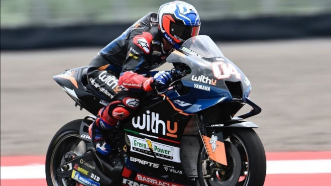Pembalap WithU Yamaha RNF, Andrea Dovizioso.