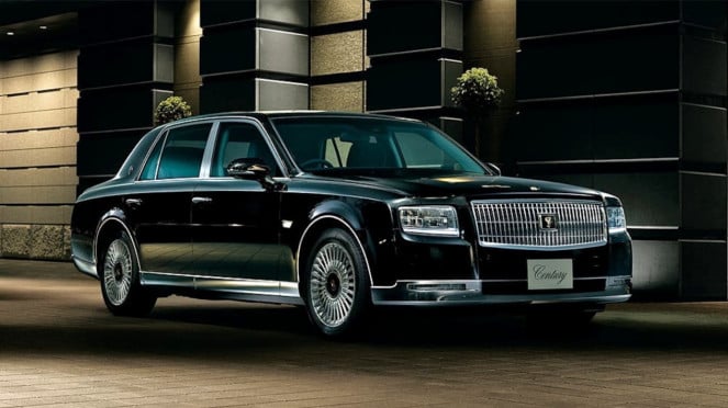 Toyota Century generasi tiga yang cuma ada satu unit di Indonesia. Toyota Century generasi tiga yang cuma ada satu unit di Indonesia.