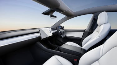 Laporan Mengerikan! Pintu Mobil Tesla Bisa Jadi Bahaya untuk Anak