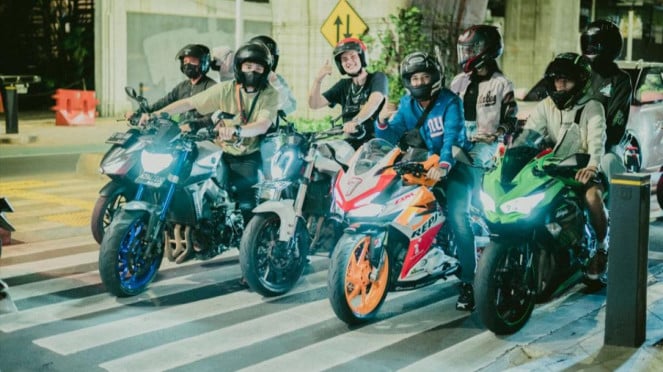 Ilustrasi Klub Motor Ilustrasi Klub Motor