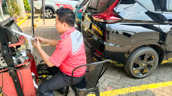 VIVA Otomotif: Uji emisi Mitsubishi Motors VIVA Otomotif: Uji emisi Mitsubishi Motors