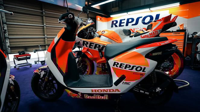 VIVA Otomotif: Honda EM1 e: jadi motor paddock tim Repsol Honda MotoGP VIVA Otomotif: Honda EM1 e: jadi motor paddock tim Repsol Honda MotoGP