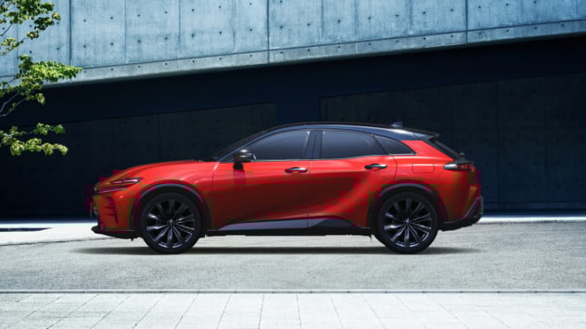 VIVA Otomotif: All New Toyota Crown Sport Hybrid VIVA Otomotif: All New Toyota Crown Sport Hybrid