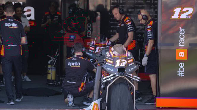 VIVA Otomotif: Paddock Maverick Vinales tim Aprilia Racing di MotoGP Mandalika VIVA Otomotif: Paddock Maverick Vinales tim Aprilia Racing di MotoGP Mandalika