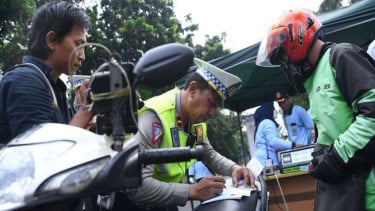 Ilustrasi tilang