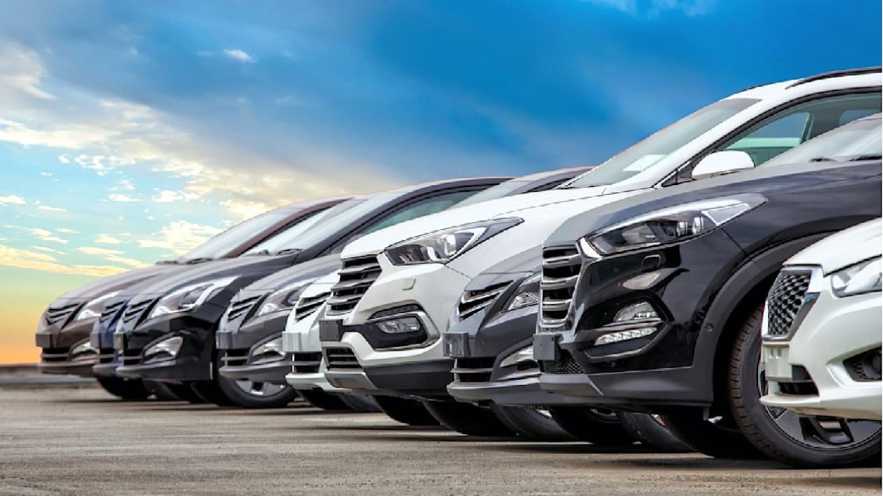 Beli Mobil atau Sewa? Cek Perbandingan Biayanya dalam 5 Tahun