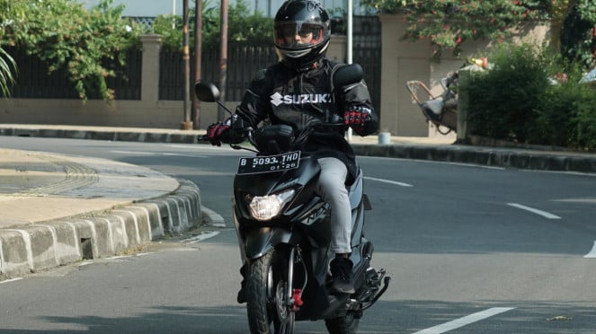 Suzuki Nex Crossover Suzuki Nex Crossover