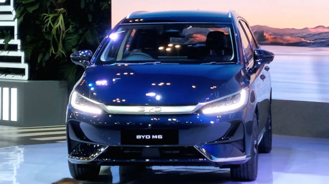 BYD M6 di GIIAS 2024 BYD M6 di GIIAS 2024
