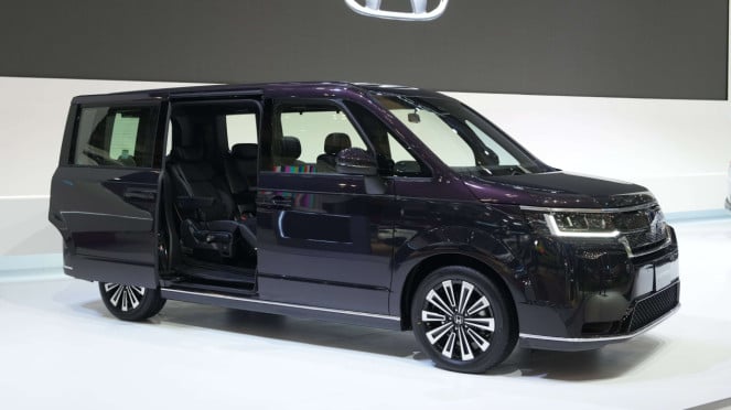 Honda Step WGN e:HEV di GIIAS 2024 Honda Step WGN e:HEV di GIIAS 2024