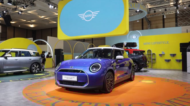 MINI Cooper SE di GIIAS 2024 MINI Cooper SE di GIIAS 2024