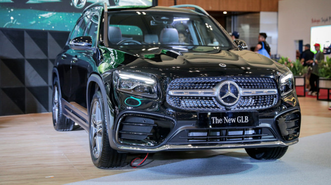 Peluncuran Mercedes-Benz The New 200 AMG Line Peluncuran Mercedes-Benz The New 200 AMG Line
