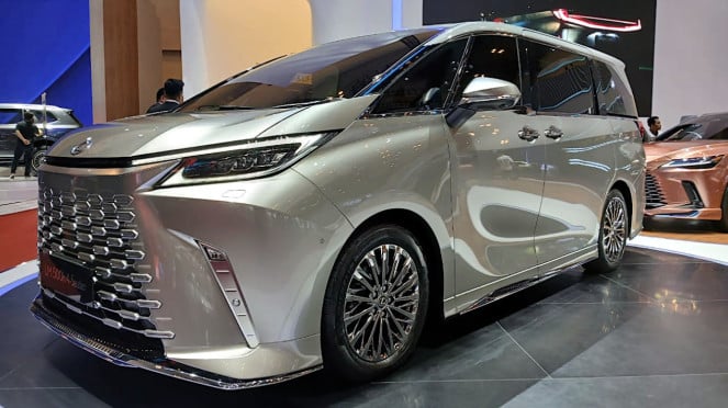 Lexus LM 500h Lexus LM 500h
