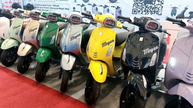 Motor listrik di GJAW 2024 Motor listrik di GJAW 2024