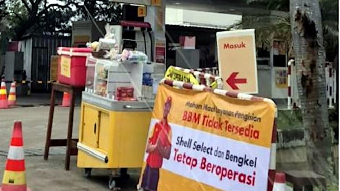 SPBU Shell kehabisan BBM SPBU Shell kehabisan BBM