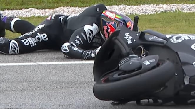 Jorge Martin crash di tes pertama MotoGP Sepang Jorge Martin crash di tes pertama MotoGP Sepang