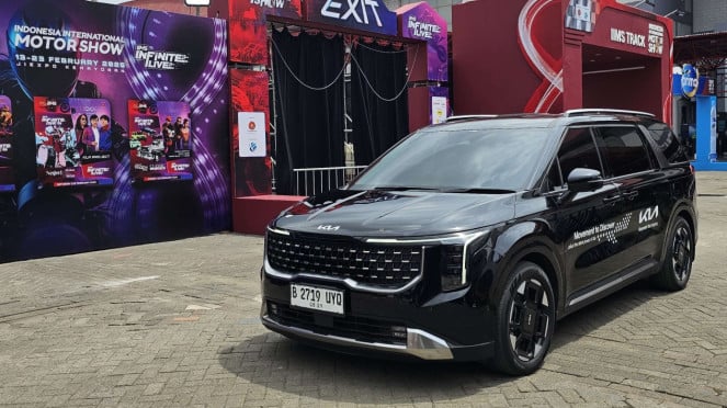 Kia Carnival di IIMS 2025 Kia Carnival di IIMS 2025