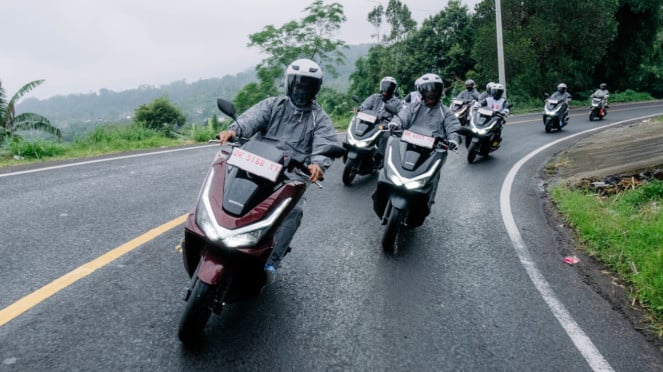 Test ride New Honda PCX 160 RoadSync di Bali Test ride New Honda PCX 160 RoadSync di Bali