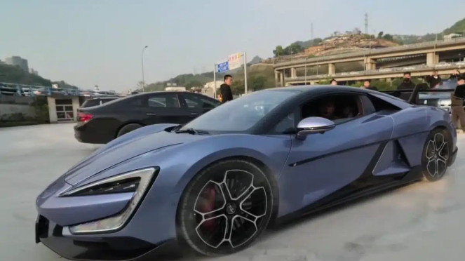 YouTuber IShowSpeed kagum dengan BYD Yangwang U9 YouTuber IShowSpeed kagum dengan BYD Yangwang U9