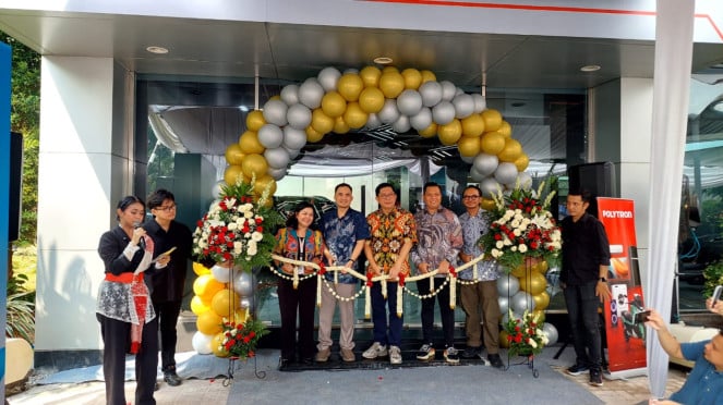 Polytron buka showroom perdana di Jakarta Polytron buka showroom perdana di Jakarta