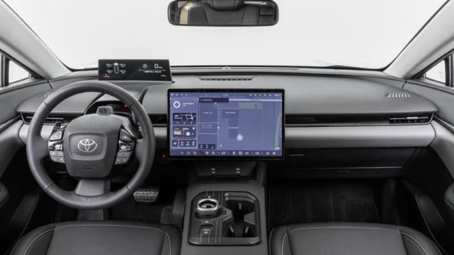 Mobil Listrik Toyota bZ5 Mobil Listrik Toyota bZ5